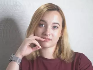 LynAnstead's Live Sex Cam Show