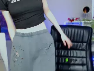 riley-sanders's Live Sex Cam Show