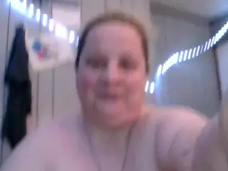 shadowZombies5977's Live Sex Cam Show