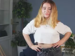 Peggy's Live Sex Cam Show