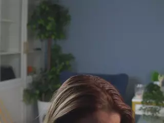 Peggy's Live Sex Cam Show