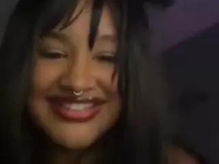 Thevalenciarose's Live Sex Cam Show