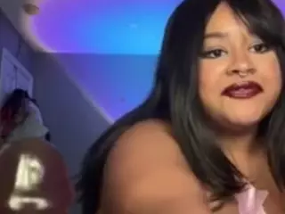 Thevalenciarose's Live Sex Cam Show