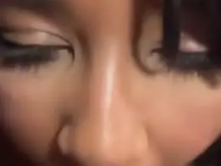 Thevalenciarose's Live Sex Cam Show