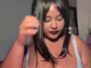 Thevalenciarose's Live Sex Cam Show