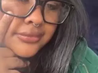 Valencia Rose's Live Sex Cam Show