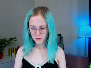 Unreal-Ellie's Live Sex Cam Show