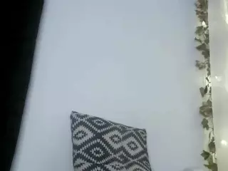 valentinainparis82's Live Sex Cam Show