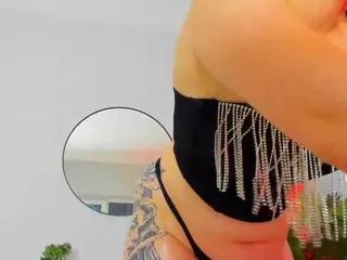 Brianna-Velvet's Live Sex Cam Show