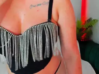 Brianna-Velvet's Live Sex Cam Show