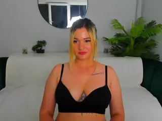 Brianna-Velvet's Live Sex Cam Show