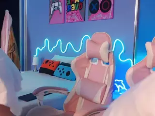 Daphne Simons's Live Sex Cam Show