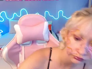 Daphne Simons's Live Sex Cam Show