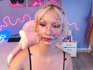 Daphne Simons's Live Sex Cam Show