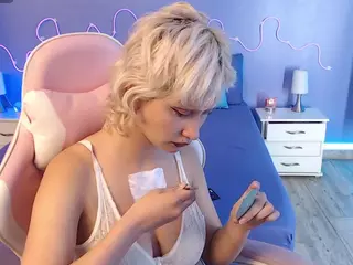 Daphne Simons's Live Sex Cam Show