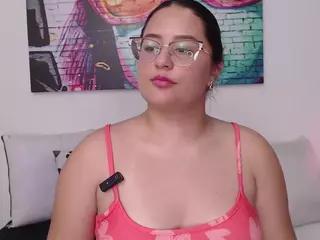 emily-clarkk's Live Sex Cam Show