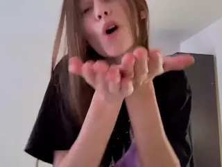 Emma's Live Sex Cam Show
