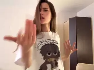 Emma's Live Sex Cam Show