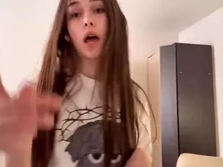 Emma's Live Sex Cam Show