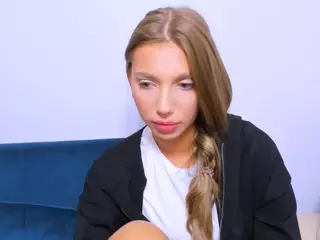 EmmaDarling69's Live Sex Cam Show