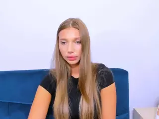 EmmaDarling69's Live Sex Cam Show