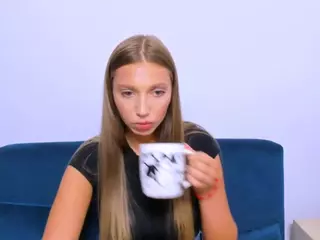 EmmaDarling69's Live Sex Cam Show