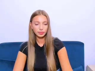 EmmaDarling69's Live Sex Cam Show