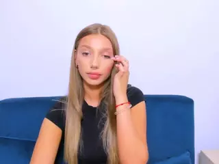 EmmaDarling69's Live Sex Cam Show