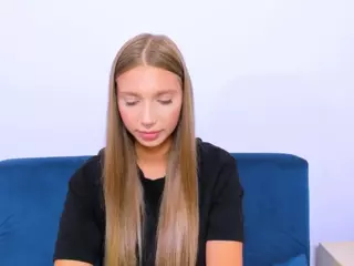 EmmaDarling69's Live Sex Cam Show