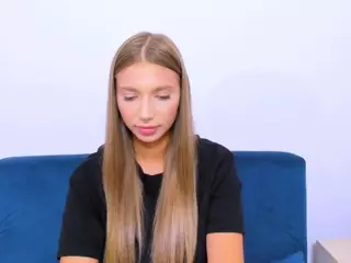 EmmaDarling69's Live Sex Cam Show