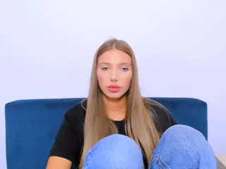 EmmaDarling69's Live Sex Cam Show