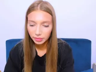 EmmaDarling69's Live Sex Cam Show