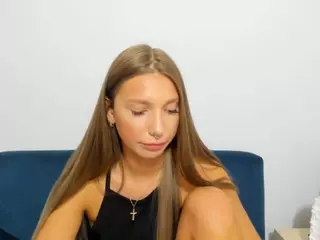 EmmaDarling69's Live Sex Cam Show