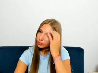 EmmaDarling69's Live Sex Cam Show