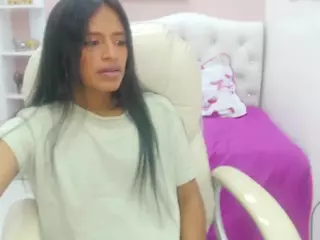 Enyeliana's Live Sex Cam Show
