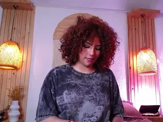 IndiiraVibes's Live Sex Cam Show