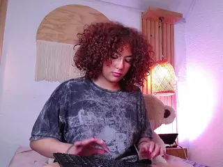 IndiiraVibes's Live Sex Cam Show