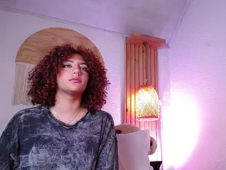 IndiiraVibes's Live Sex Cam Show