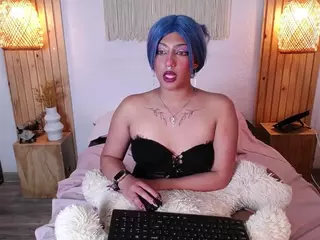 IndiiraVibes's Live Sex Cam Show