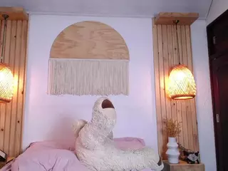 IndiiraVibes's Live Sex Cam Show