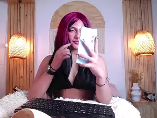 IndiiraVibes's Live Sex Cam Show