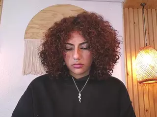 IndiiraVibes's Live Sex Cam Show