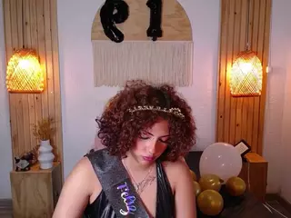 IndiiraVibes's Live Sex Cam Show