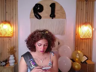 IndiiraVibes's Live Sex Cam Show