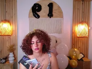 IndiiraVibes's Live Sex Cam Show