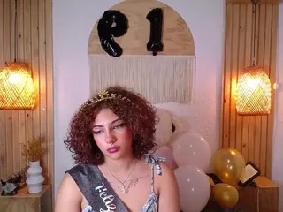 IndiiraVibes's Live Sex Cam Show