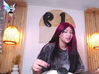 IndiiraVibes's Live Sex Cam Show