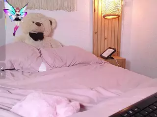 IndiiraVibes's Live Sex Cam Show