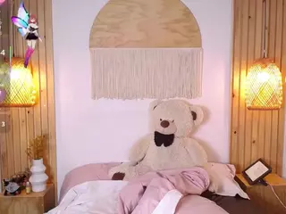 IndiiraVibes's Live Sex Cam Show