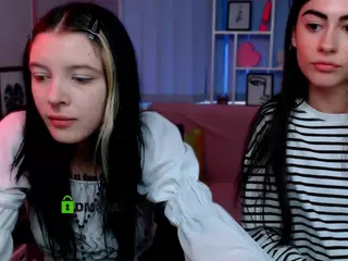 kaisy-star's Live Sex Cam Show
